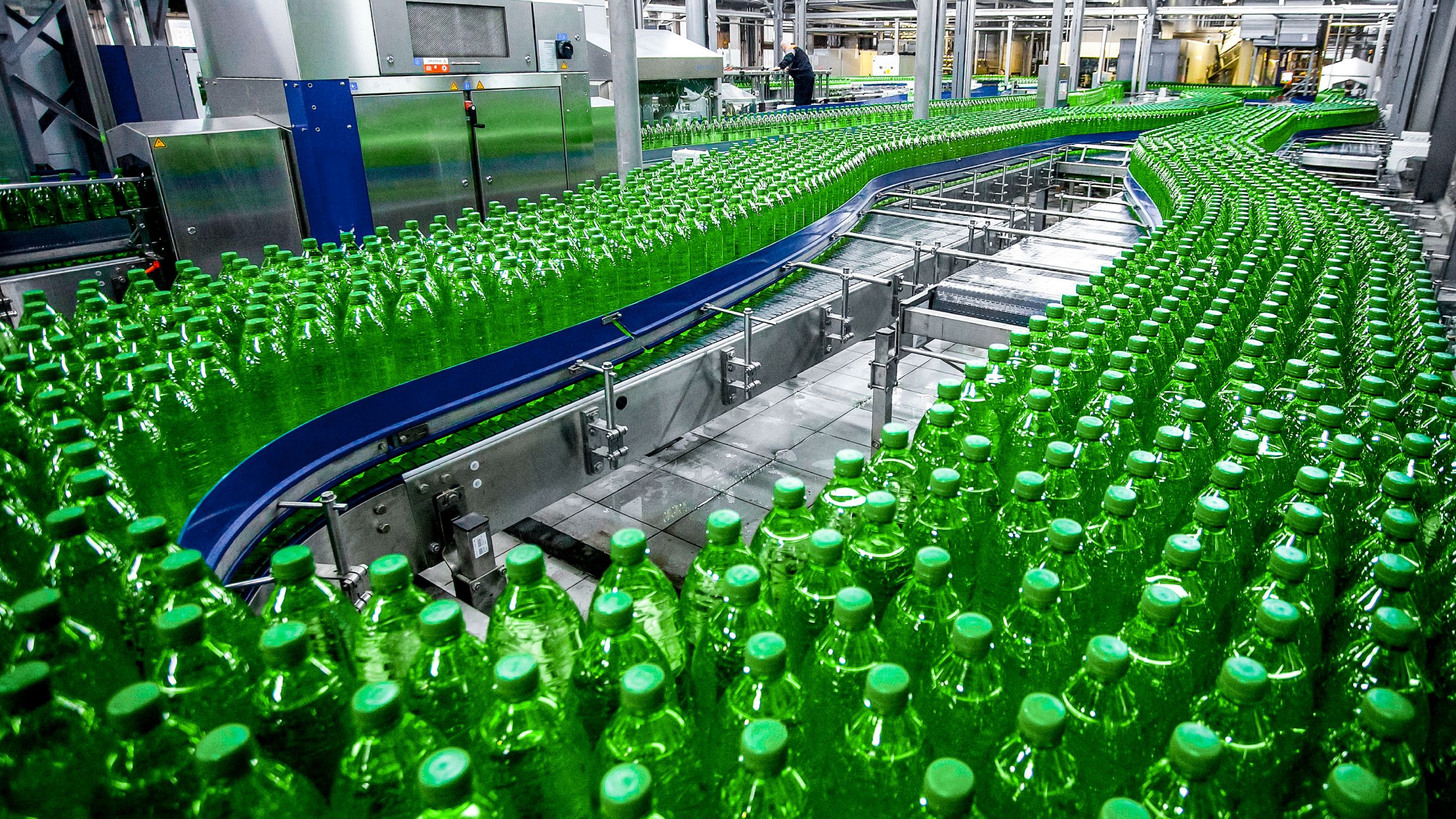 green bottles factory carbon footprint